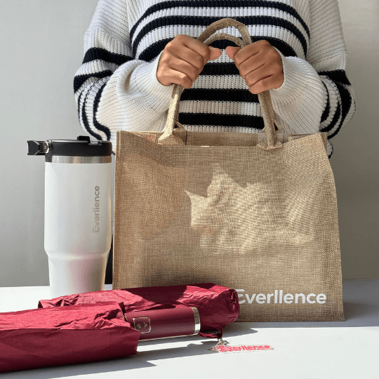 How Custom Corporate Merchandise Strengthens Brand Loyalty